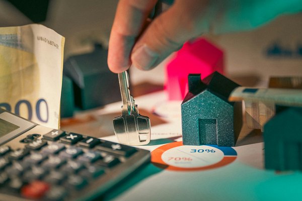 Comment la gestion active d'un portefeuille immobilier peut-elle maximiser les rendements ?
